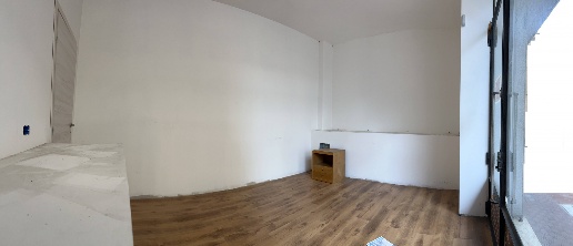 Foto Magazzino a Savona Villapiana, La Rusca, Via Mignone di 88 m²