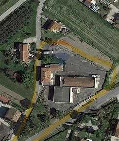 Foto Attività commerciale in Via Pietro Micca, Foligno di 900 m² in vendita