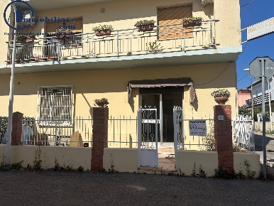 Foto Negozio in Via Fleming, Tortolì Centro di 63 m² in vendita