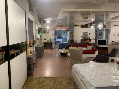 Foto Attività commerciale in Via: Antonino Gramsci, Gravina di Catania