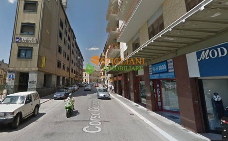 Foto Locale commerciale in Centro, Campobasso Centro di 145 m² con 1 locali