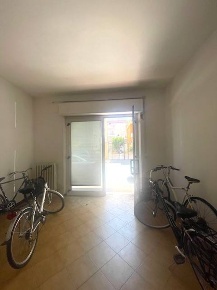 Foto Locale commerciale a Grottammare Centro di 40 m² con 1 locali