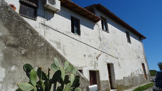 Foto Cessione attività a Montespertoli di 500 m² con 14 locali in vendita