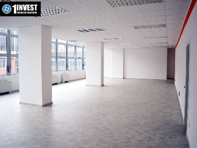Foto Ufficio a Milano di 750 m² con 9 locali in affitto