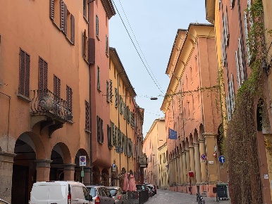 Foto Magazzino in Via Cartoleria, Bologna Santo Stefano di 15 m² in vendita