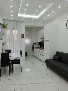 Foto Appartamento in Via Michele Amari 8, Torino di 75 m² con 3 locali