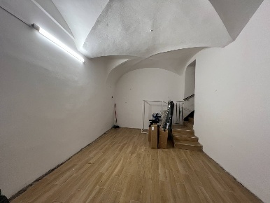 Foto Locale commerciale in Via Di Fossatello, Genova Maddalena di 43 m²