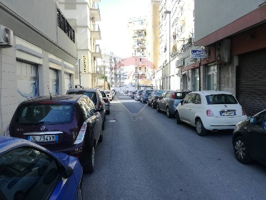 Foto Locale commerciale in Via Bonifacio, Bari Carbonara di Bari di 31 m²