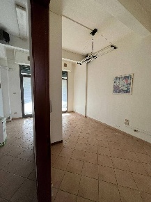 Foto Attività commerciale in via 24 maggio, Pisa Gagno - Passi di 50 m²