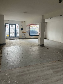 Foto Locale commerciale in Via Lodi, Genova Molassana di 188 m² in vendita