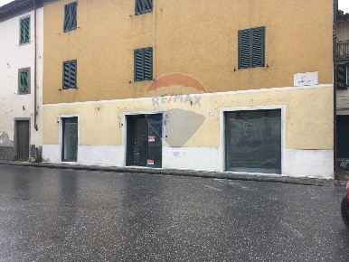 Foto Negozio a Bagni di Lucca di 43 m² con 3 locali in vendita