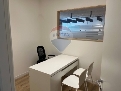 Foto Ufficio in via delle querce, Bastia Umbra di 20 m² con 1 locali