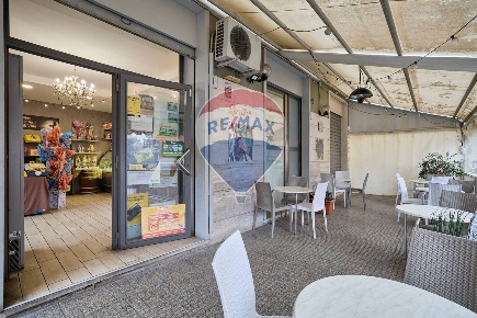 Foto Locale commerciale in Via Casal de Pazzi, Roma Ponte Mammolo di 71 m²