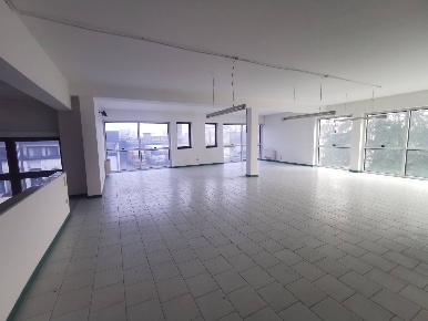 Foto Ufficio a Marcon Zona Industriale di 220 m² in affitto