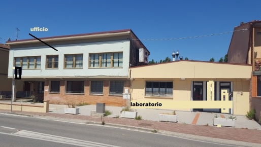Foto Attività commerciale a Montelupo Fiorentino di 600 m² con 3 locali