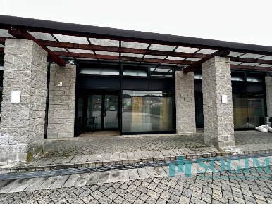 Foto Magazzino in via ticino, Senna Comasco Centro di 130 m² in vendita