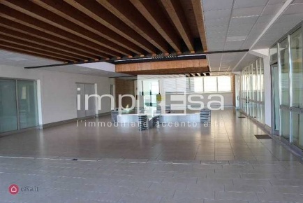 Foto Ufficio in via Leonardo da Vinci, Mogliano Veneto Centro di 80 m²