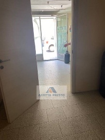 Foto Attività commerciale a Cerreto Guidi di 60 m² con 2 locali in affitto