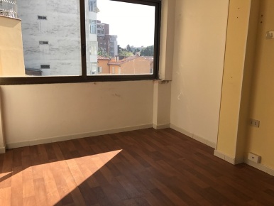 Foto Ufficio in Via Roma, Livorno di 18 m² con 1 locali in affitto