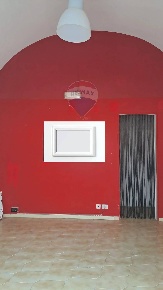 Foto Locale commerciale in Corso Italia, Ragusa Centro di 20 m² in vendita