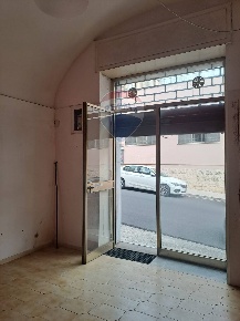 Foto Locale commerciale in Corso Italia, Ragusa Centro di 20 m² in vendita