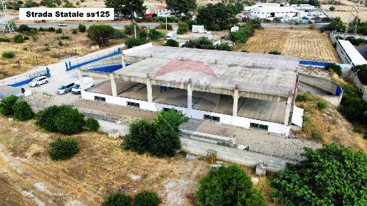 Foto Locale commerciale in via dell'industria, Quartucciu Zona Industriale