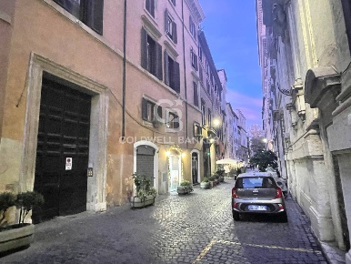 Foto Magazzino in Via Di Santa Maria Dell'anima, Roma Piazza Navona