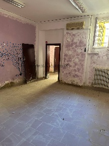 Foto Negozio a Forlì Centro Storico di 55 m² con 2 locali in affitto