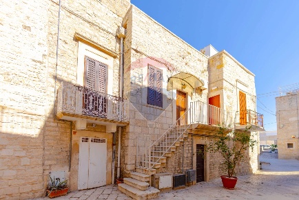 Foto Casa indipendente in Piazza San Anna, Giovinazzo di 90 m² con 3 locali