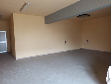 Foto Attività commerciale in via calcesana, San Giuliano Terme Ghezzano