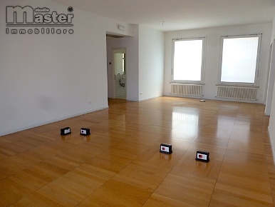 Foto Ufficio in corso del popolo, Treviso Piazza dei Signori di 289 m²