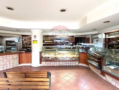 Foto Attività commerciale in VIALE TUNISI, Siracusa Grottasanta - Tunisi