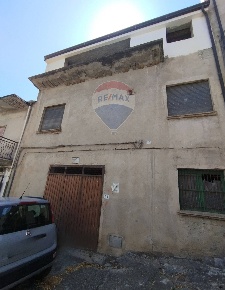 Foto Magazzino in via fratelli bandiera, Mottafollone di 180 m² in vendita