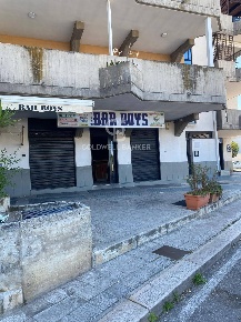 Foto Locale commerciale in via San Nicola, Bari Carbonara di Bari di 77 m²
