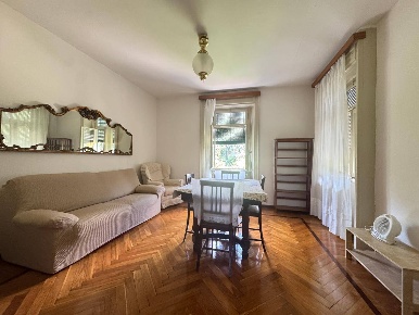 Foto Appartamento in Via Gasparotto, Cantello Centro di 100 m² con 3 locali