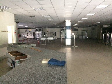 Foto Attività commerciale in via nazionale, Aulla Centro di 2000 m²