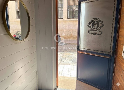 Foto Locale commerciale in Corso Garibaldi, Barletta di 320 m² con 2 locali