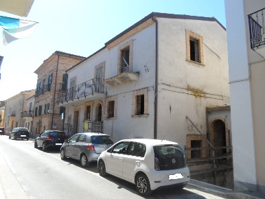 Foto Hotel in Via XX Settembre, Tortoreto Centro di 400 m² con 12 locali
