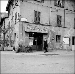 Foto Bar a Legnano di 100 m² con 2 locali in vendita