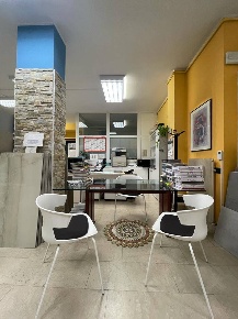 Foto Negozio in via Milano, Bolzano Don Bosco - Firmiano di 130 m²