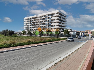 Foto Locale commerciale in ingresso città, Termoli Centro di 1500 m²