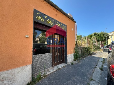 Foto Locale commerciale in Via Ottavio, Roma Ostia Levante di 30 m²