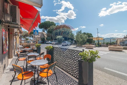 Foto Bar in Via di Tarquinia, Canino Centro di 300 m² con 2 locali