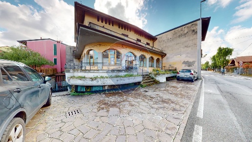 Foto Locale commerciale in Via Circonvallazione Ovest, Ciserano di 320 m²