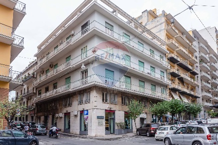 Foto Ufficio in Via Fabio, Acireale San Cosmo, Corso Italia, Piazza Dante
