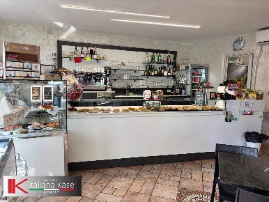 Foto Attività commerciale in via xx settembre, Brandizzo di 70 m²