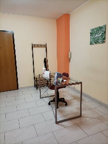 Foto Attività commerciale a Floridia di 230 m² con 8 locali in vendita