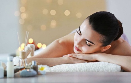 Foto Locale commerciale a San Nicola la Strada di 715 m² con 12 locali