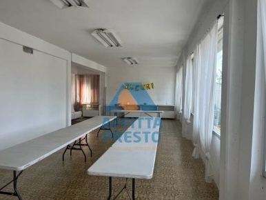 Foto Laboratorio a Montelupo Fiorentino di 200 m² con 2 locali in affitto