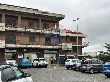 Foto Ufficio in Piazza della Regione Siciliana, Zafferana Etnea Centro